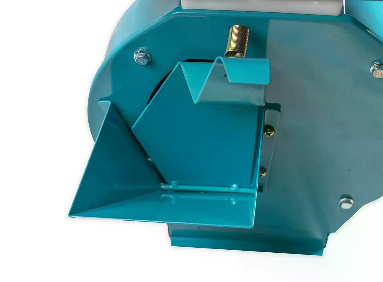 Кормоподрібнювач електричний Vorskla ПМЗ 2702 КП (з терткою для коренеплодів)